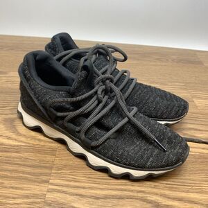 Sorel Kinetic Sz 7 Low Top Knit Sneaker Black White Lace Up Lightweight 3227-011